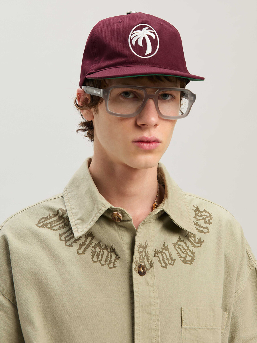 camisa con logo de llama de camel