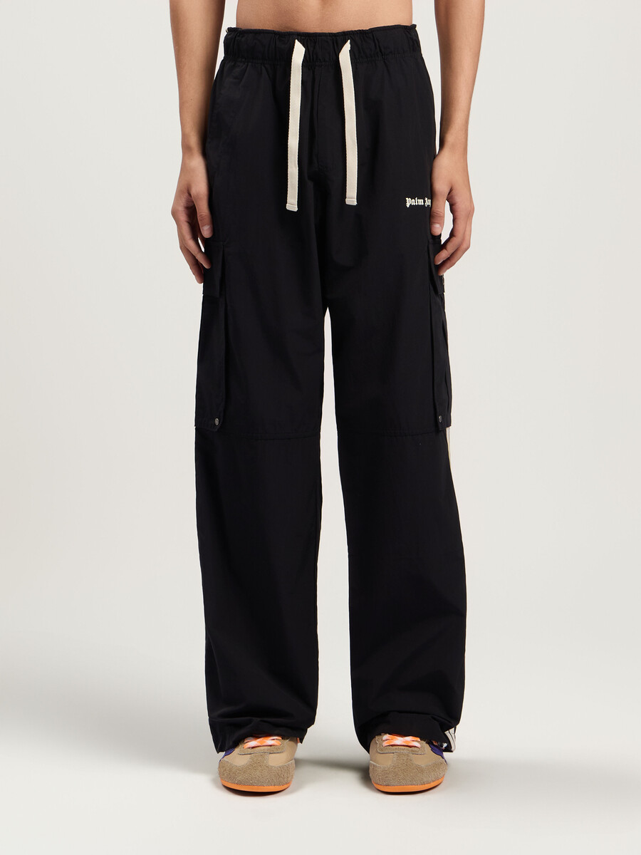 pantalones cargo con logotipo clásico
