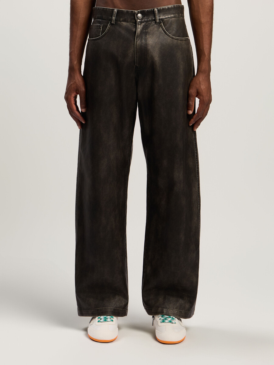 pantalones recubiertos con logotipo curvo