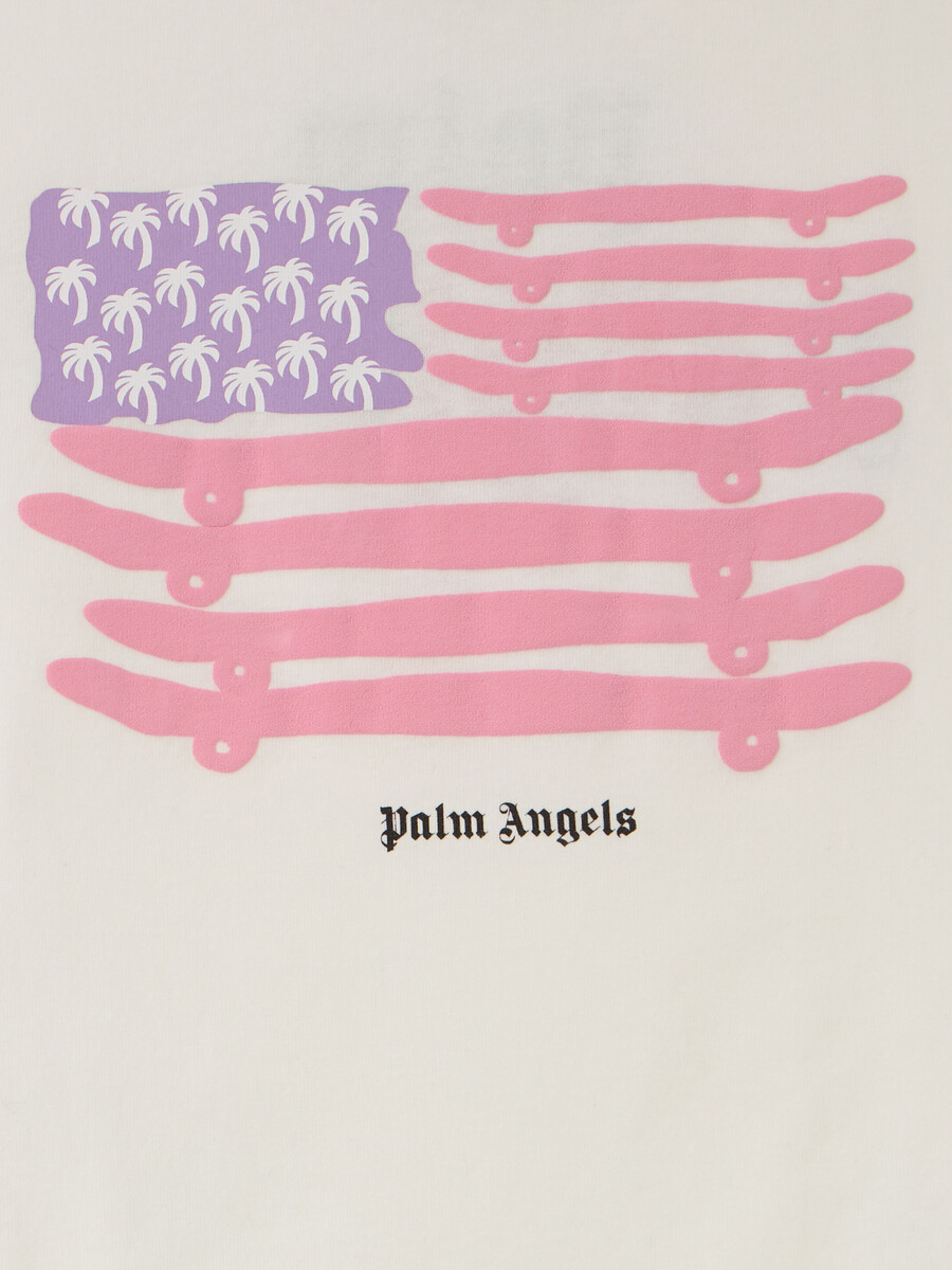 camiseta gráfica con bandera