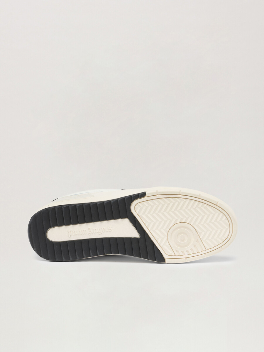 zapatillas blancas universitarias